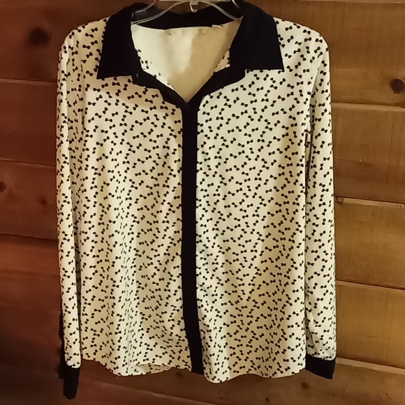 LC Lauren Conrad Tops - Bow Long sleeve button down shirt